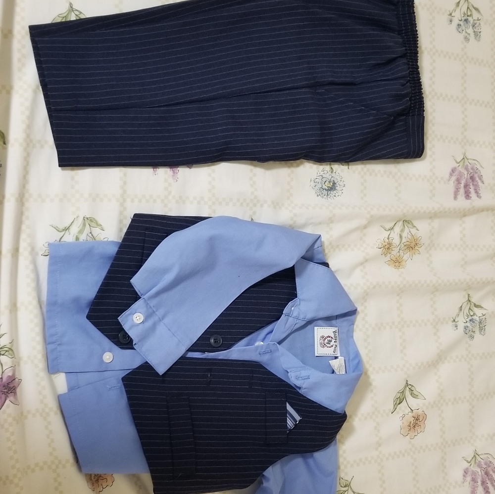Size 2T three piece suit